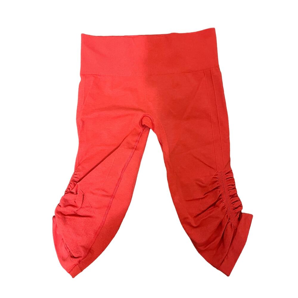 LuluLemon Orange Capri Tights Size 4